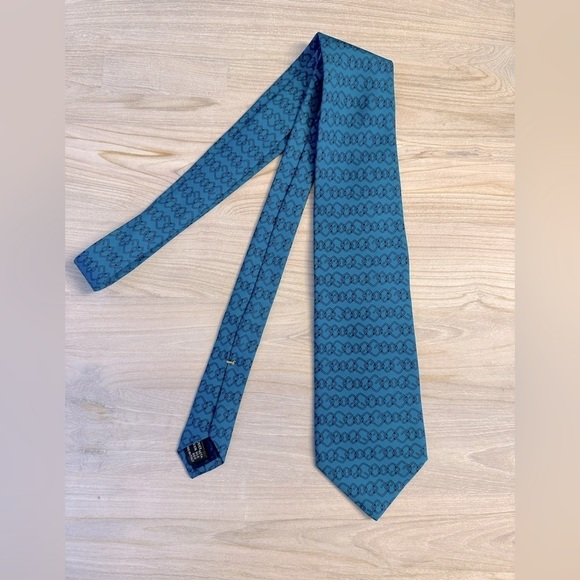 🆕 GUCCI Men’s silk tie - Picture 2 of 7